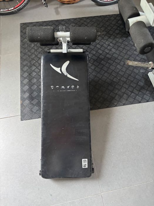 Conjunto banco de supino com suporte de barra e banco de abdominais Domyos
