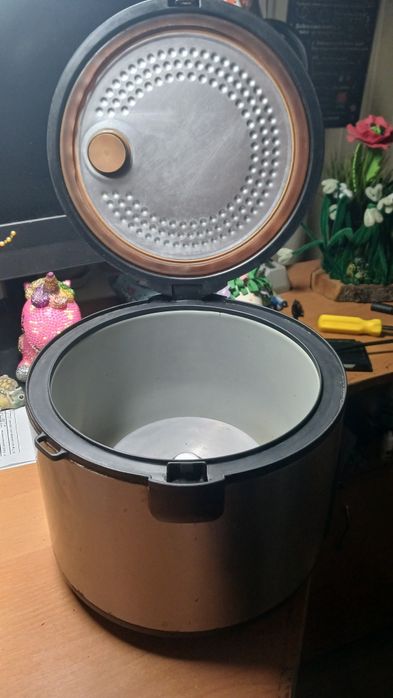 Мультиварка Redmond RMC-M4524.