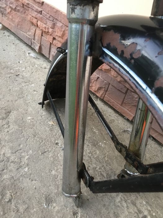 Przednie zawieszenie błotnik wsk 125