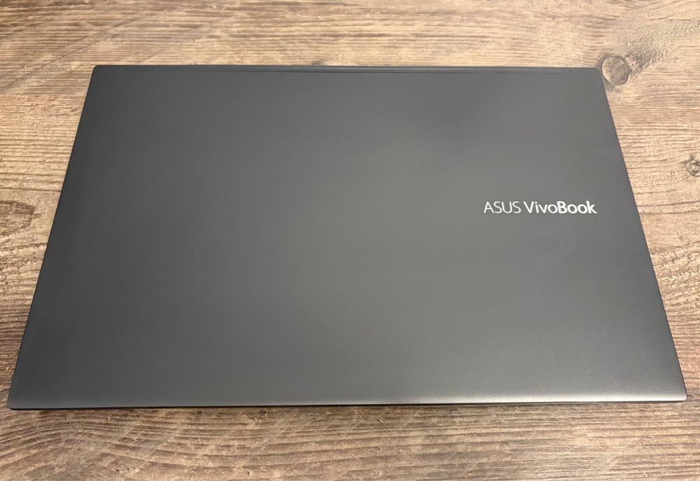 Laptop ASUS VivoBook 15 (model S513E)