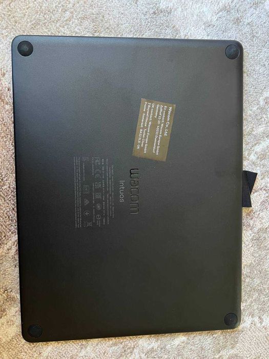 Графічний планшет Wacom Intuos M (CTL-6100) — стан нового, повний комплект