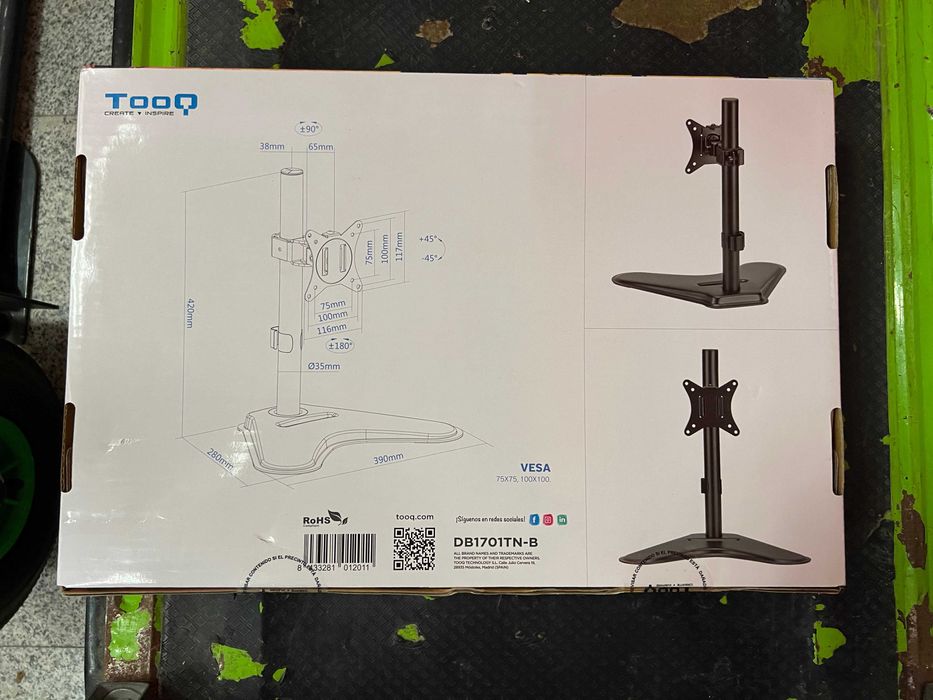 Suporte para monitores ajustável em altura.