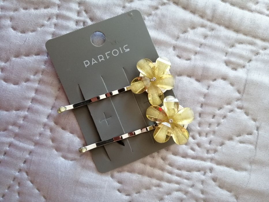 Travessões de várias cores e formatos