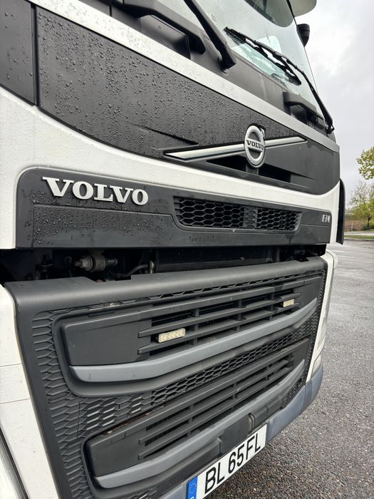 Camiao Volvo Fm370