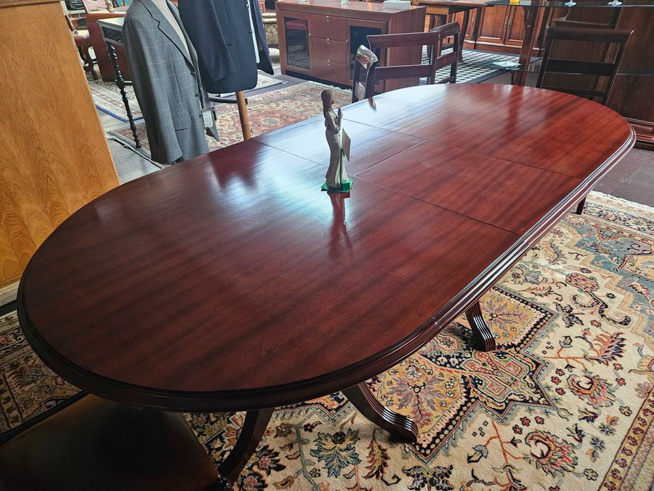 Mesa de sala extensível - óptimo estado - Só a mesa as cadeiras são à