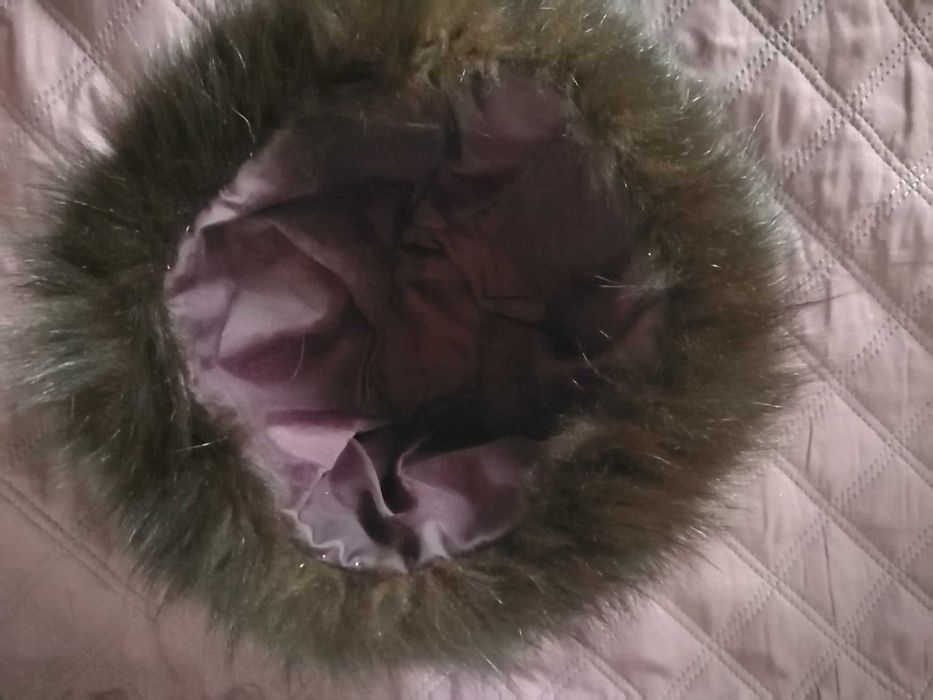 czapka toczek z lisa ciemny brąz / prawie czarna 55 cm