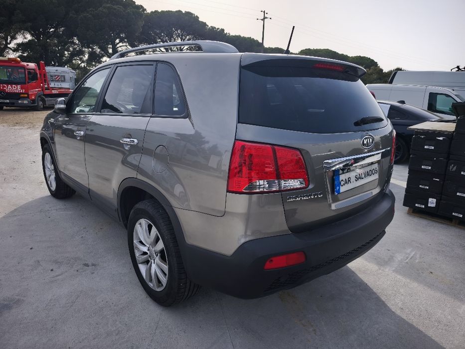 KIA Sorento 2.2 avariado