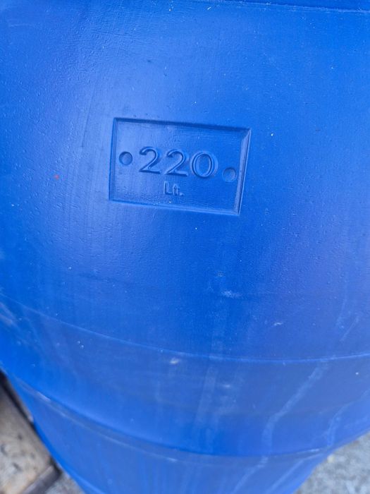 Beczki plastikowe 220L