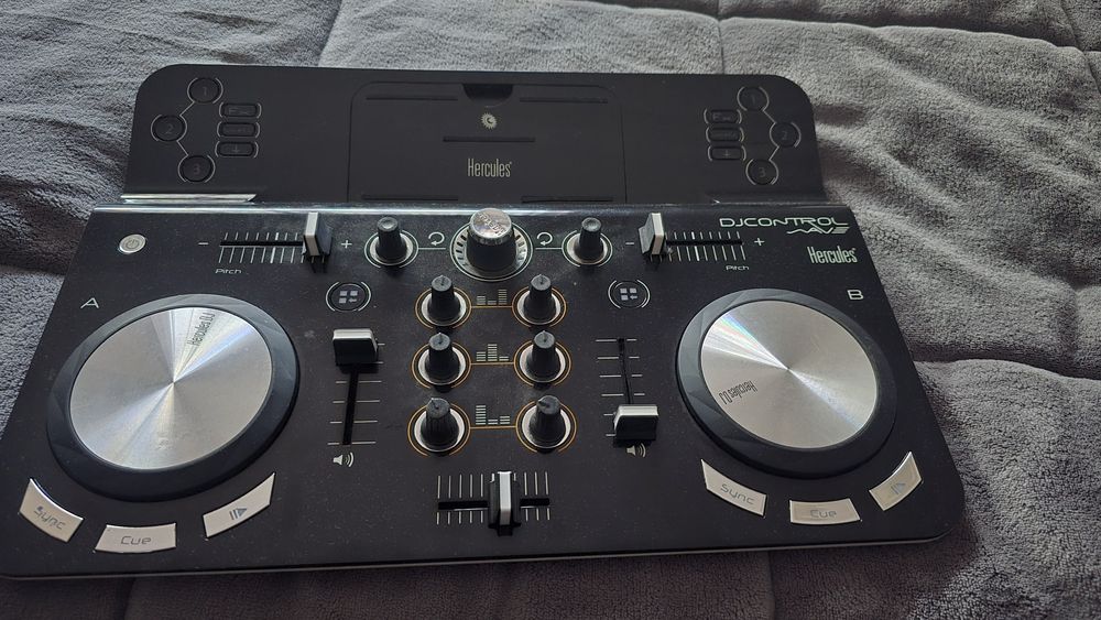 Hercules DJ Control Wave M3 DJ Mixer Table64750883500161120