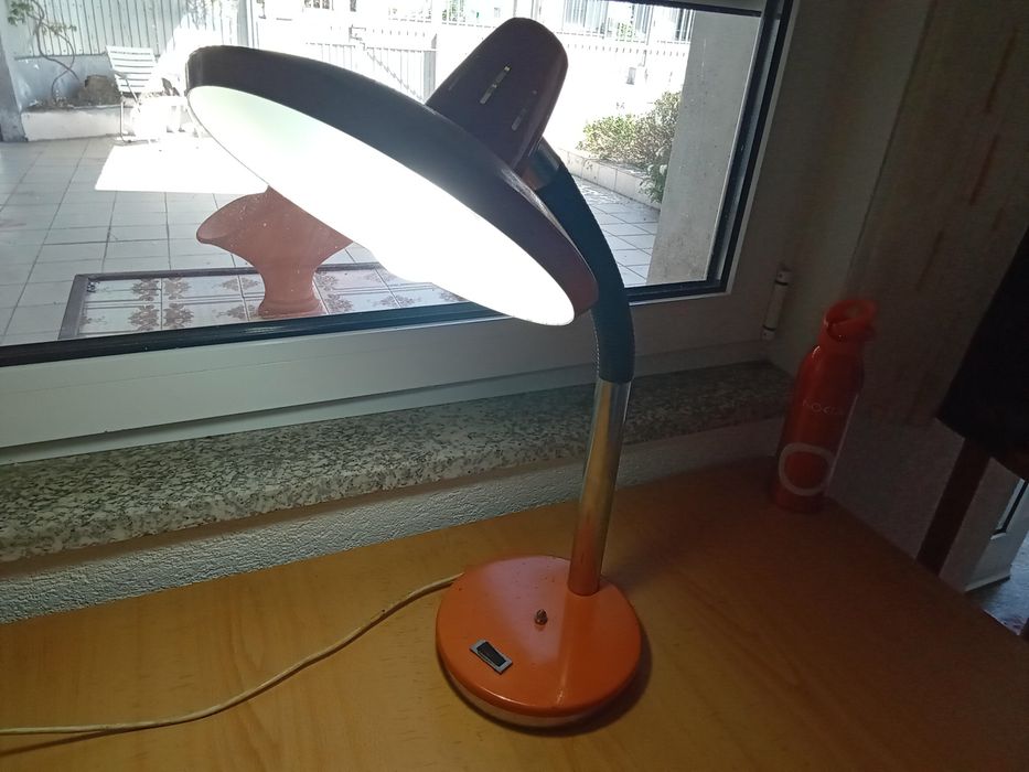 Candeeiro de mesa