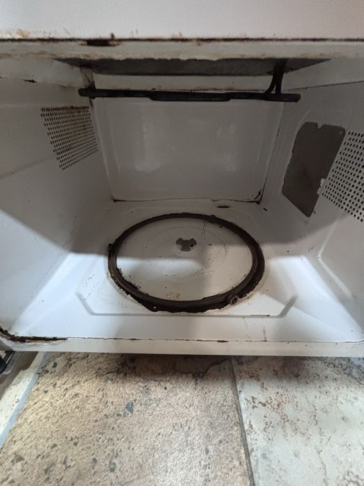 Microondas Whirlpool a funcionar