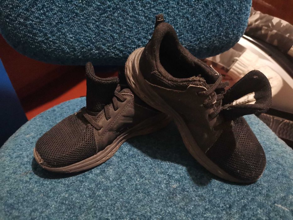 Детские кроссовки стелька 20.5 см