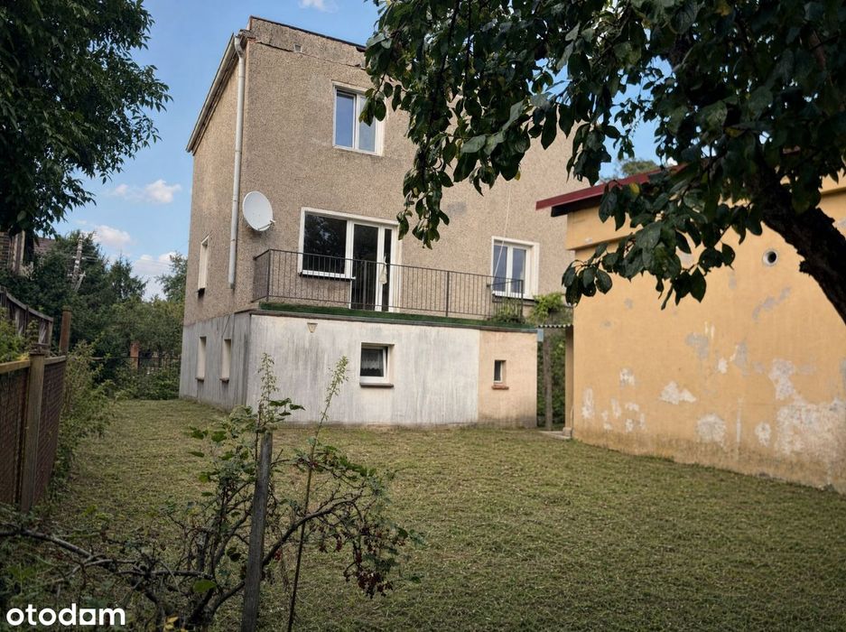 Dom przy lesie, Chynów – 3 poziomy, każdy z kuchnią i łazienką