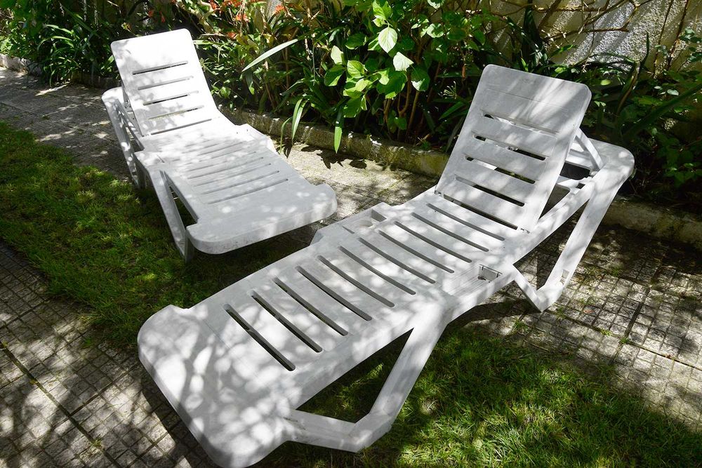 Espreguiçadeira Branca