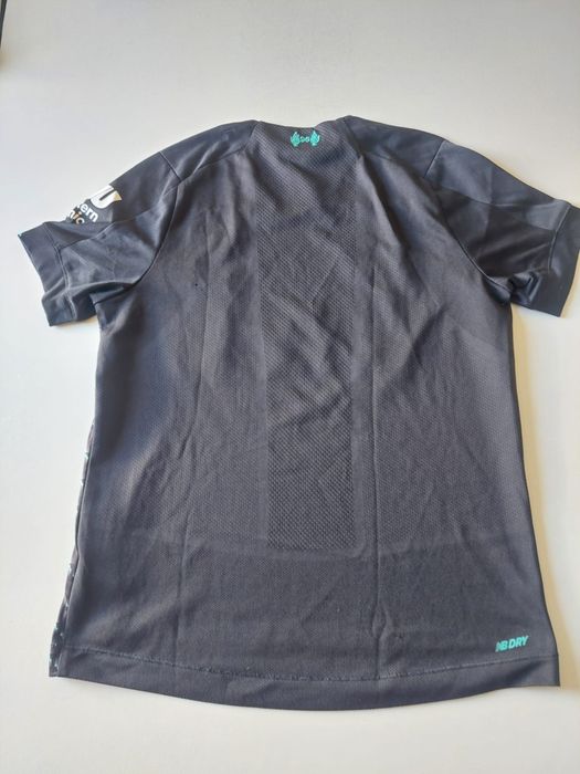 Camisola Oficial Liverpool - Criança 9, 10, 11, 12 anos
