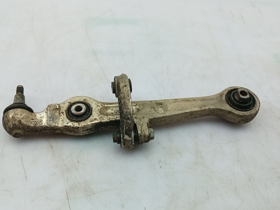 Braço de suspensão frente direito AUDI A4 Avant (8E5, B6)