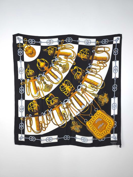 Hermes apaszka czarna jedwabna