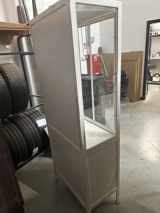 Szafa medyczna medical cabinet lata 50-60 lata prl vintage
