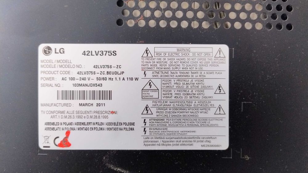 Телевізор LG 42LV375S робочий, без дефектів, підставка, пульт