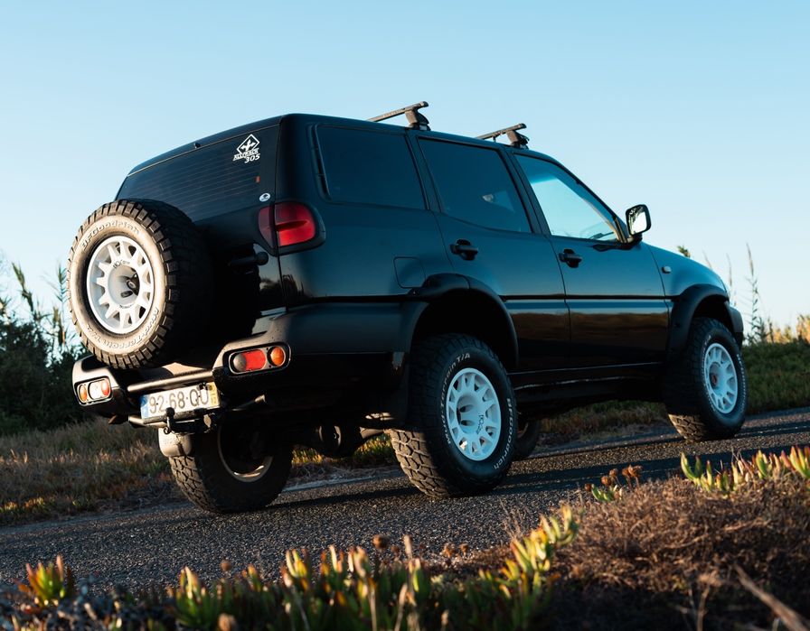 Vendo Nissan Terrano II