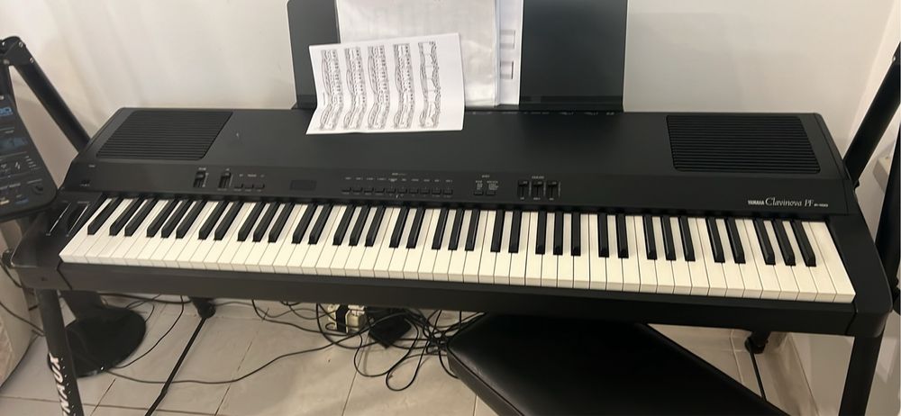Piano YAMAHA CLARINOVA