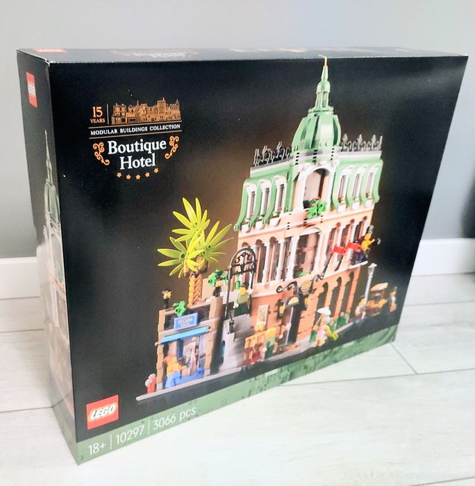 Lego Icons Hotel Butikowy 10297