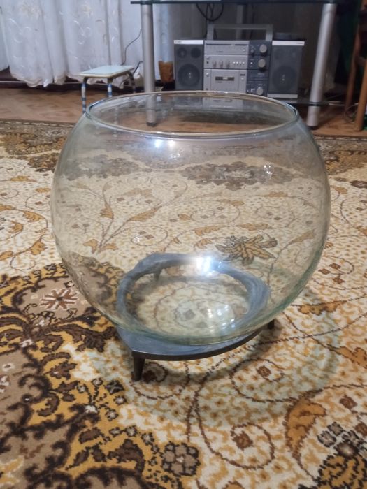 Акваріум круглий