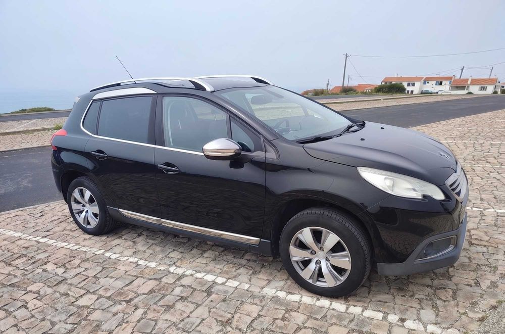 Peugeot 2008 1.2 PureTech Allure
