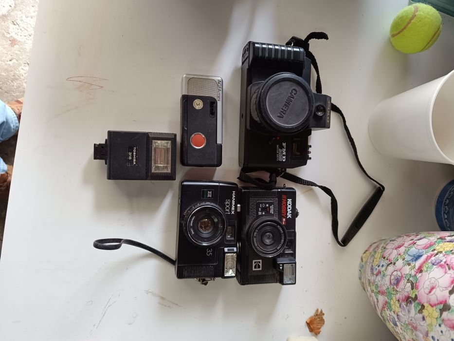 Analog Cameras64740805306883120
