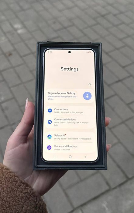 Samsung s25 8/128gb neverlock (ідеальний стан)
