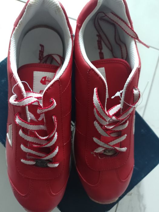Nowe buty firma Fishbone Roz42