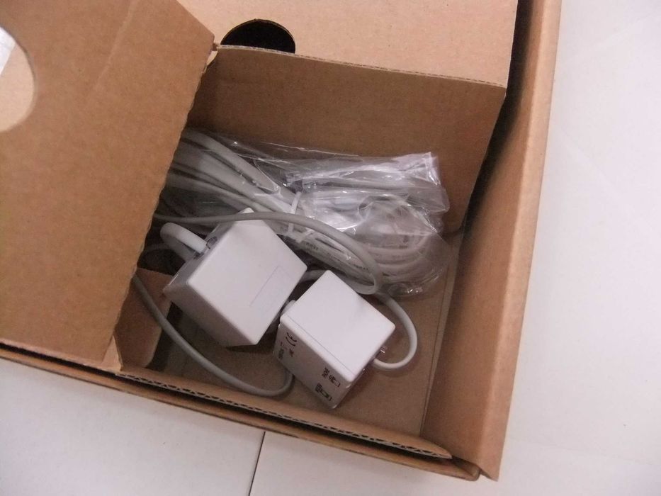 D-Link DVA-G3170i Modem/Router with VoIP64737978496387124