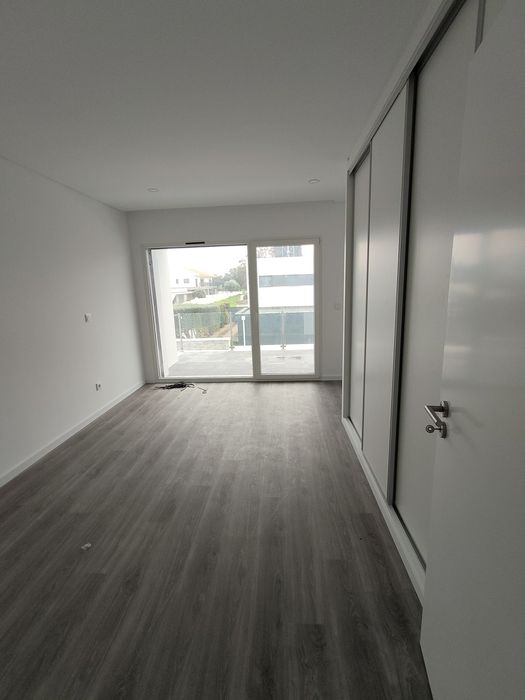 Moradia T3 +1 Saint Peter School( Arrendamento com opção de compra)