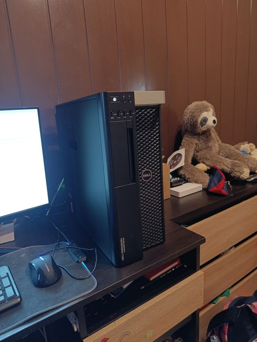 Dell Precision Tower 5810