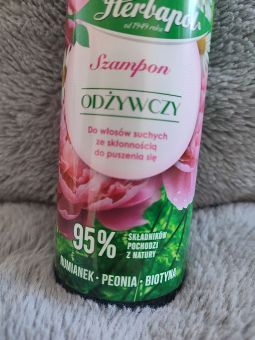 Szampon odżywczy 400 ml Herbapol 95% skł. naturalne rumianek peonia