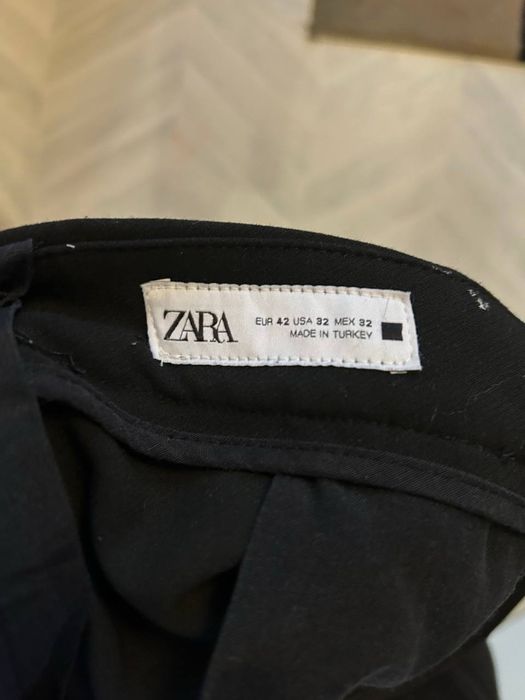 Брюки ZARA полу пояс 43 см.длина 106 см