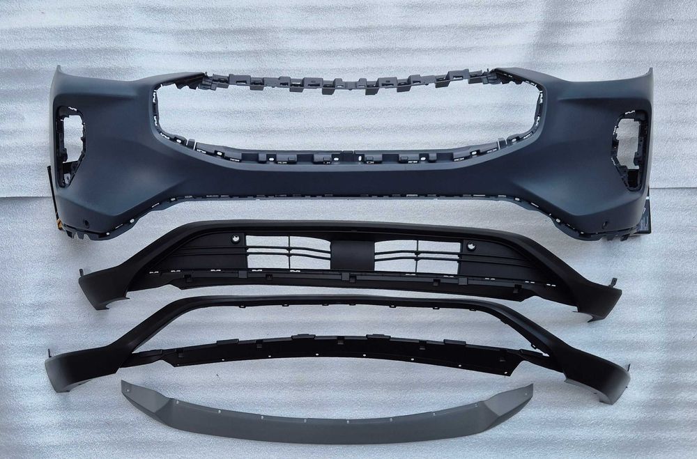 Бампер передний Ford Escape 2023 2024 2025 в зборі