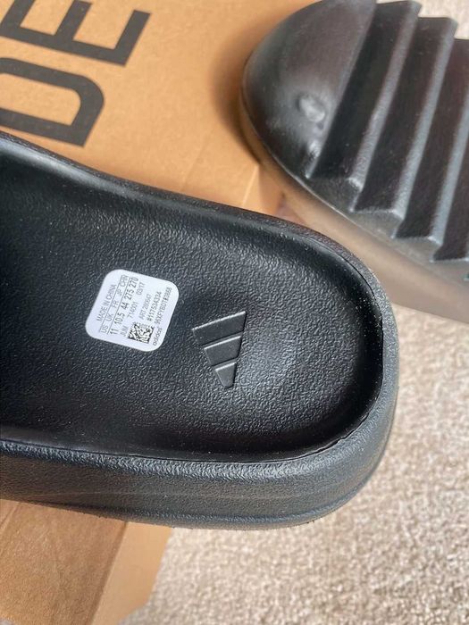 adidas Yeezy Slide R.38