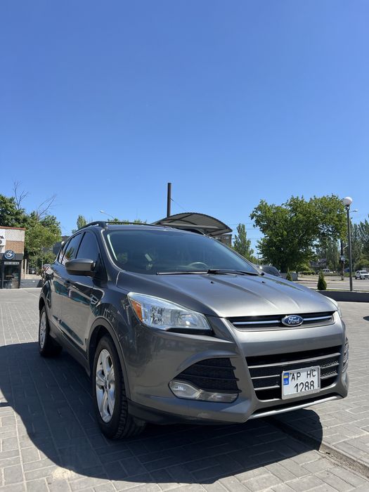 Ford Escape 1,6 L.