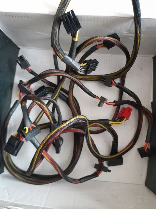 Блоки живлення Chieftec 600w: 300 грн. - Комплектуючі та аксесуари ...
