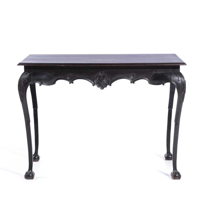 Mesa Estilo D. João V Nogueira