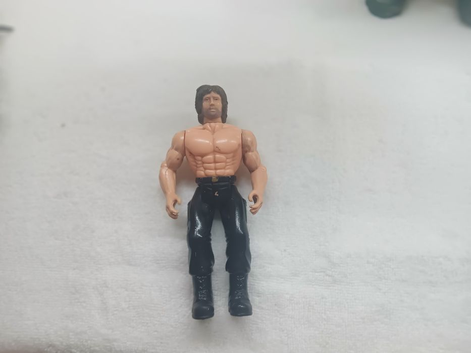 4 figuras / Bonecos de ação