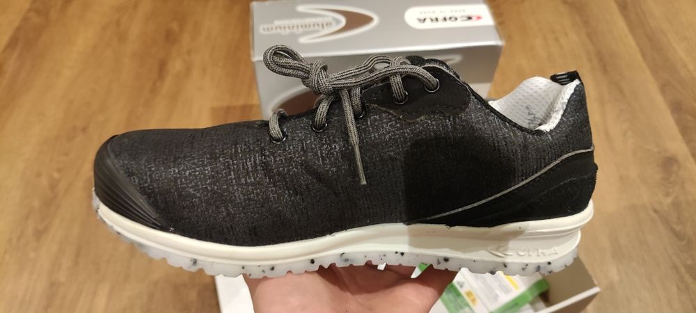 Sapatilhas/botas de biqueira de aço