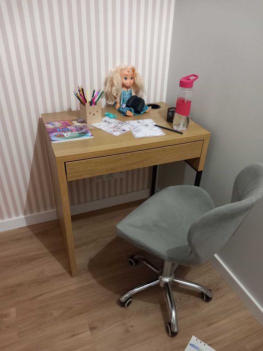 Biurko Mickey  ikea 73x50x7 plus krzesełko regulowane