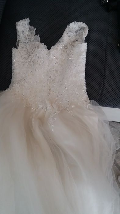 Suknia ślubna S M piękna ślub wesele