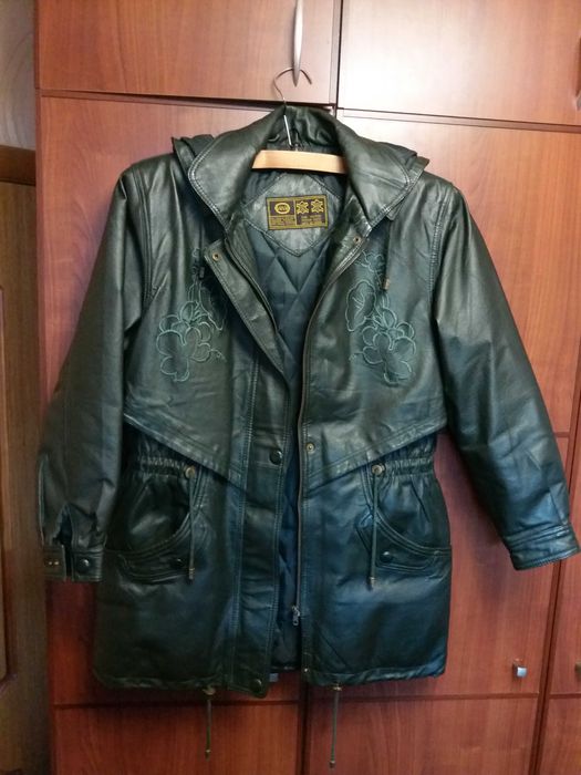 Женская кожаная куртка утеплённая