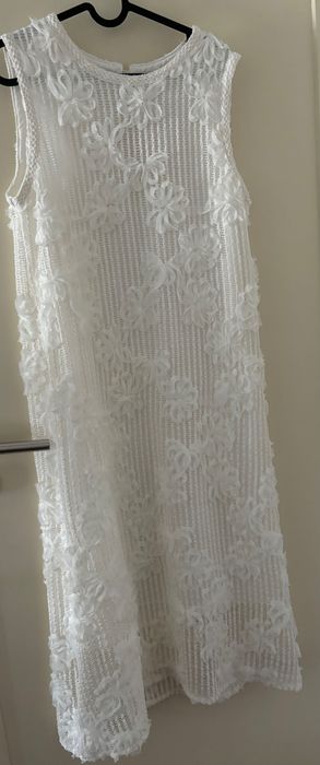 Selling a new dress