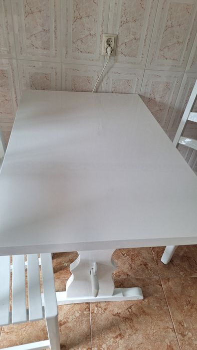 Vendo mesa lacada