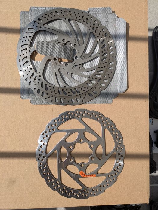 3 tarcze hamulcowe na 6śrub 2x Tektro i Shimano RT56