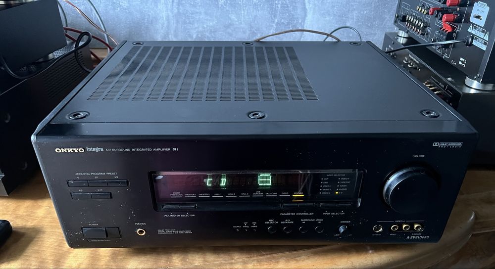 Amplituner Onkyo integra mocny  A-SV810 pro